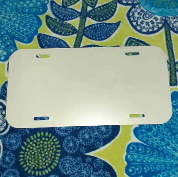 NFL Tennessee Titans Officially Licensed Car Tag Excellent Condition - Picture 3 of 3